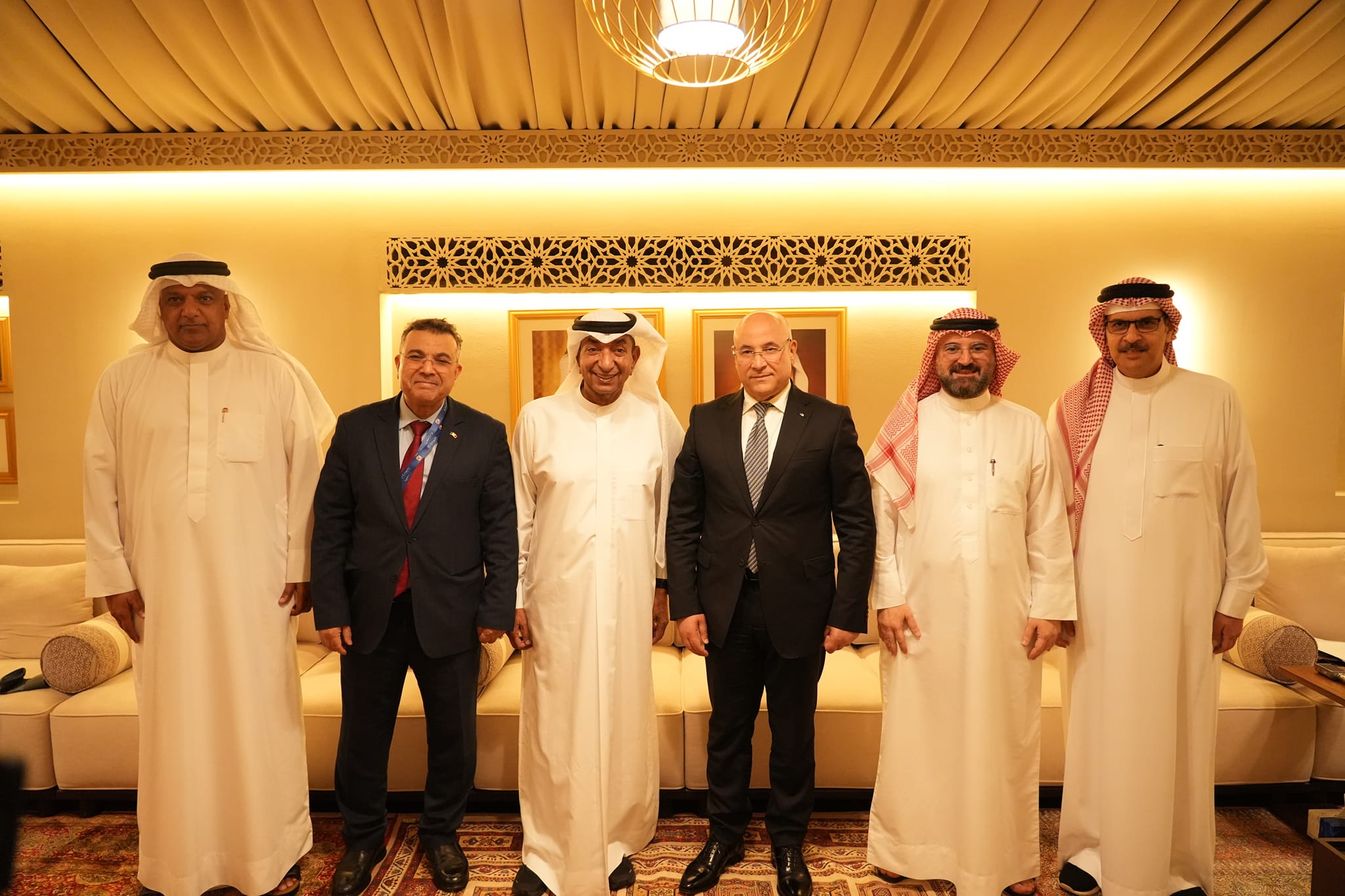 انطلاق الاجتماعات التحضيرية للقمة العربية بالبحرين بمشاركة الجزائر