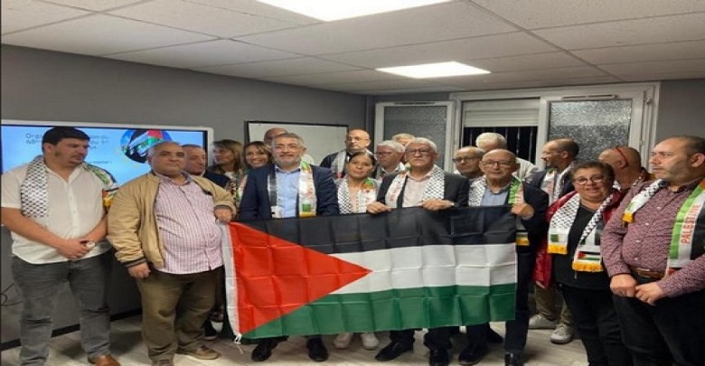 الجالية الجزائرية بفرنسا تجدد دعمها للقضية الفلسطينية