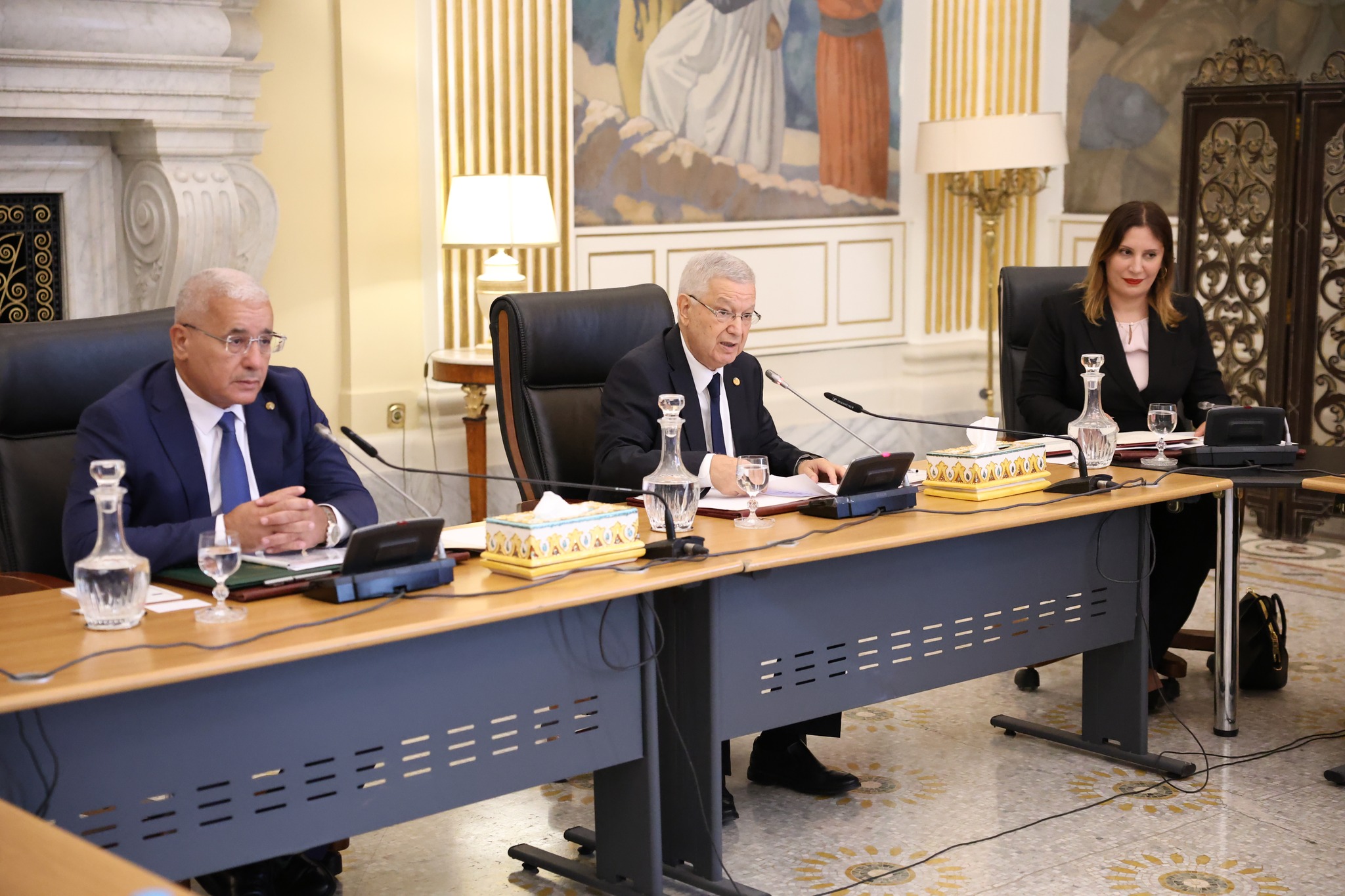 أجندة مكثفة على طاولة البرلمان 